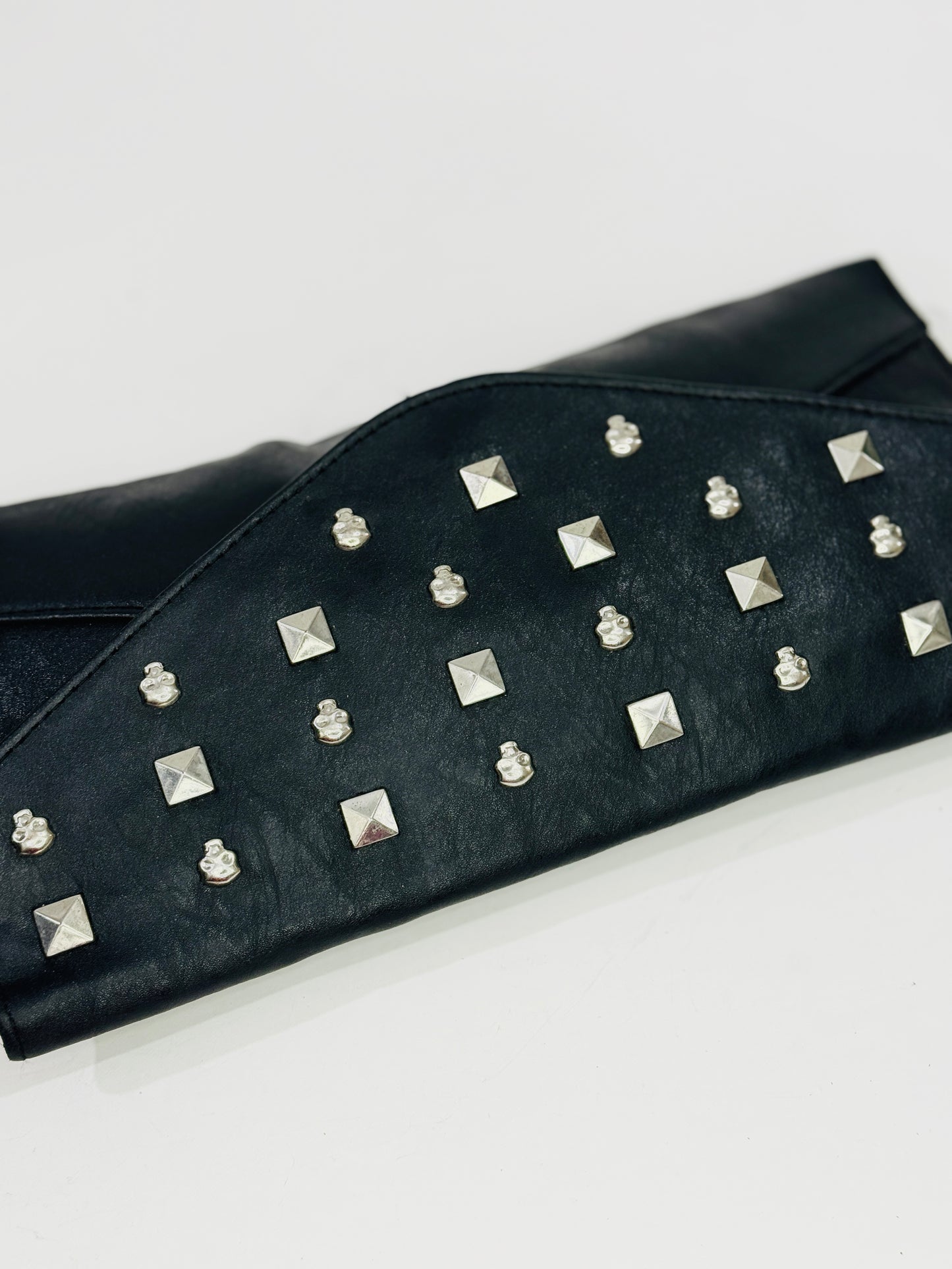 LONG | CLUTCH