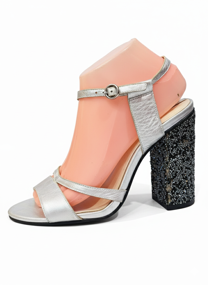 ZARA | 39