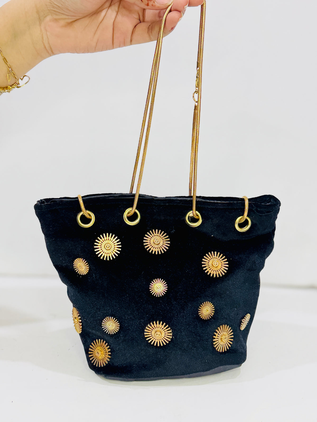 BUCKET | VELVET BAG