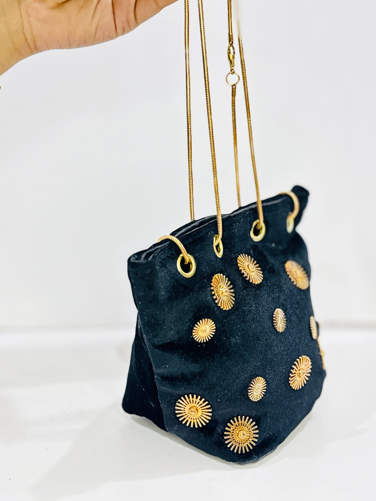 BUCKET | VELVET BAG