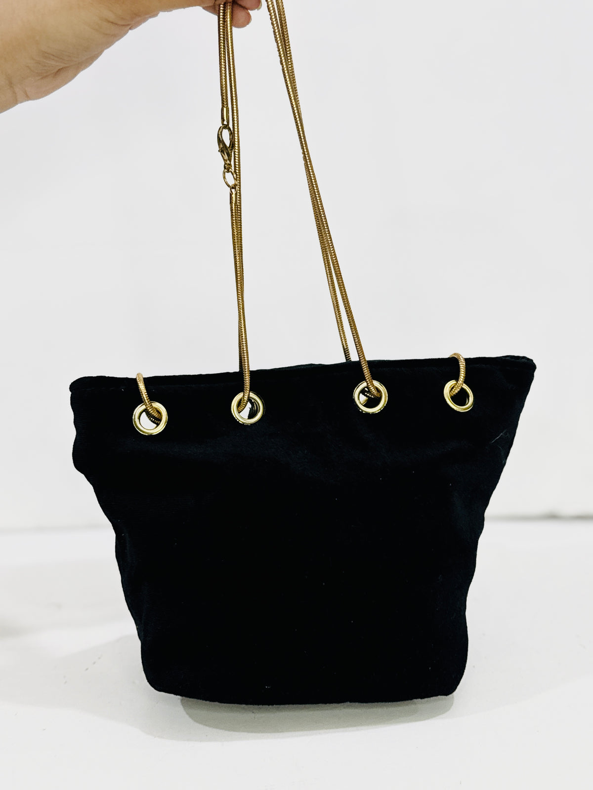 BUCKET | VELVET BAG