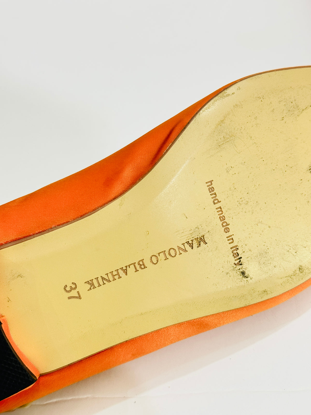MANOLO BLAHNIK | 37