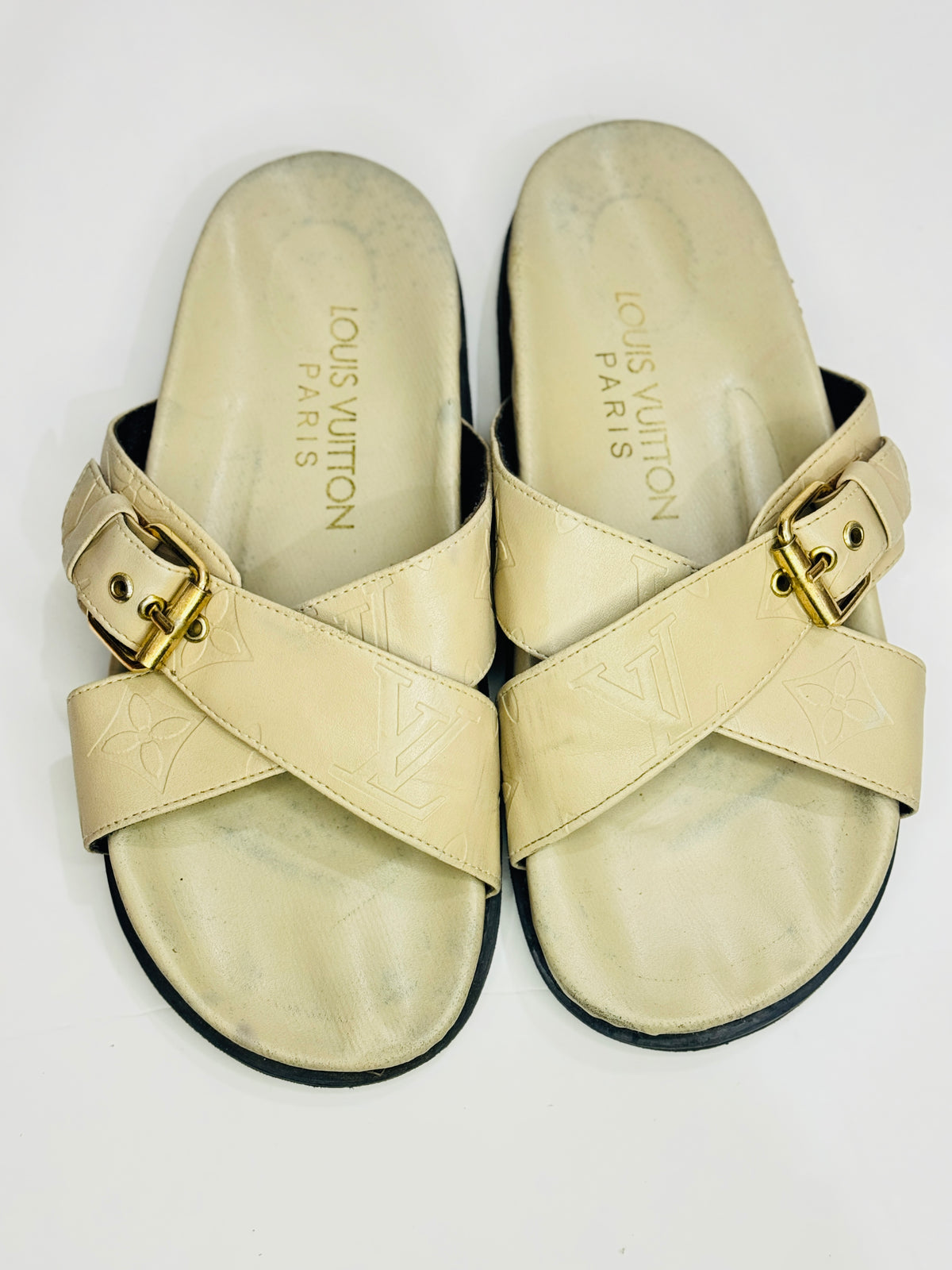 LV | 38/39