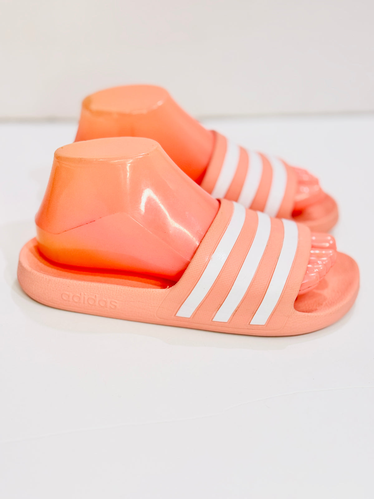adidas | 38