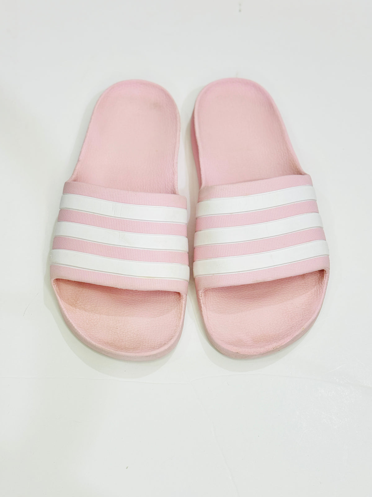 adidas | 39/40